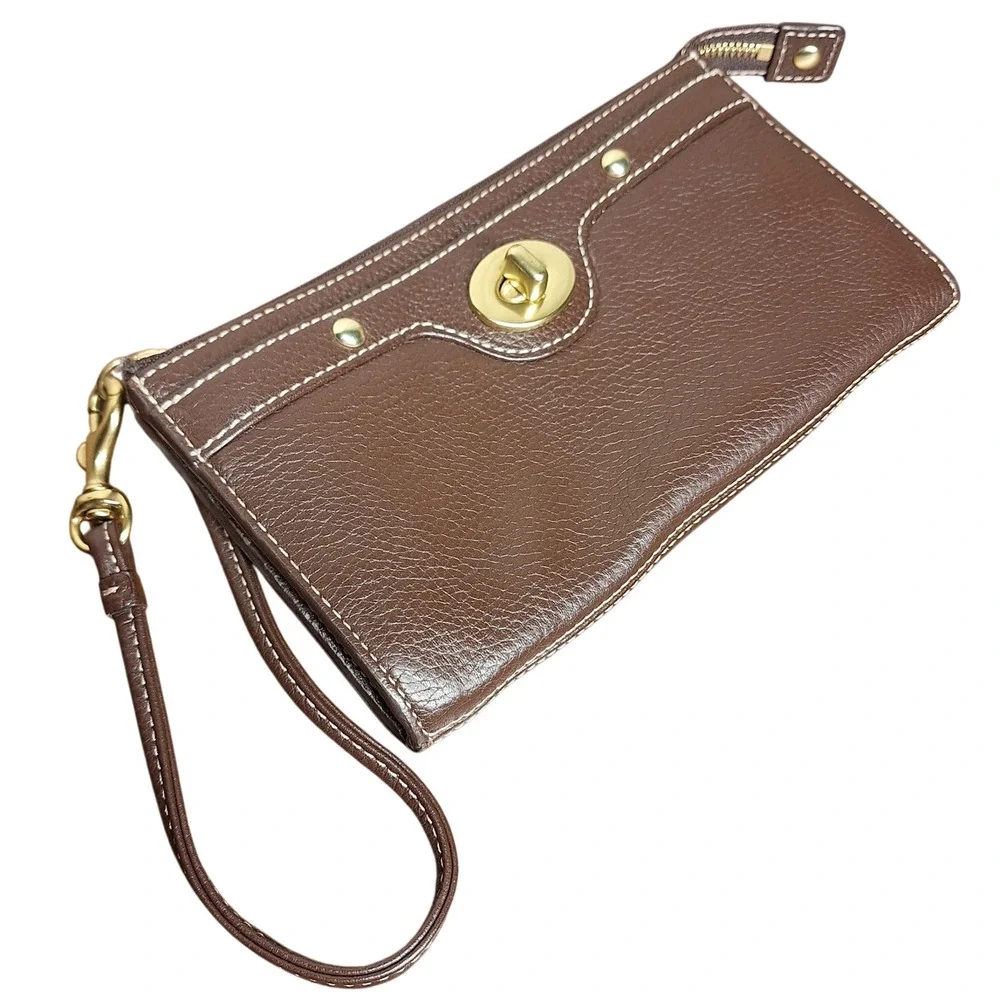 Coach vintage turnlock wristlet brown leather & brass wallet minimalist designer